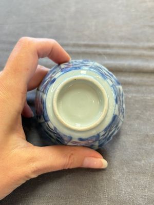 A set of 11 Chinese blue and white cups and saucers with riverscape design, Kangxi — photo 40