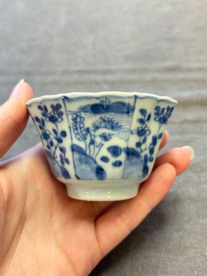 A set of 11 Chinese blue and white cups and saucers with riverscape design, Kangxi — photo 66
