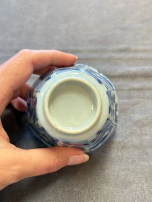 A set of 11 Chinese blue and white cups and saucers with riverscape design, Kangxi — photo 70