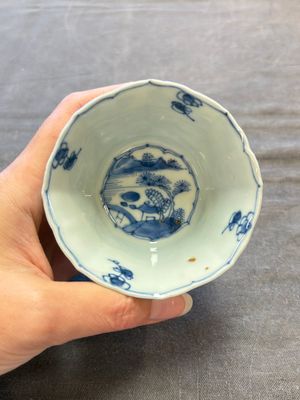 A set of 11 Chinese blue and white cups and saucers with riverscape design, Kangxi — photo 81
