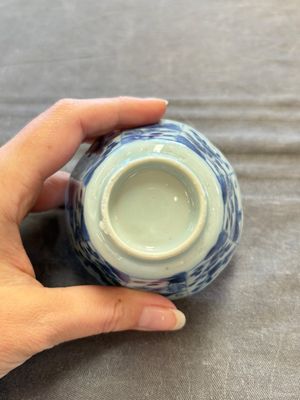 A set of 11 Chinese blue and white cups and saucers with riverscape design, Kangxi — photo 88