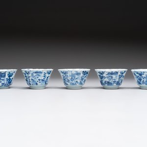 A set of 11 Chinese blue and white cups and saucers with riverscape design, Kangxi — photo 17