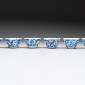 A set of 11 Chinese blue and white cups and saucers with riverscape design, Kangxi — photo 10