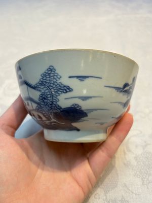 A set of 12 Chinese blue and white 'Landscape' bowls and saucers, Qianlong/Jiaqing — foto 58