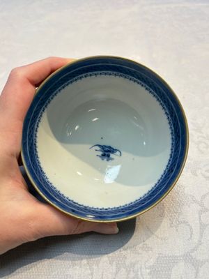 A set of 12 Chinese blue and white 'Landscape' bowls and saucers, Qianlong/Jiaqing — foto 83