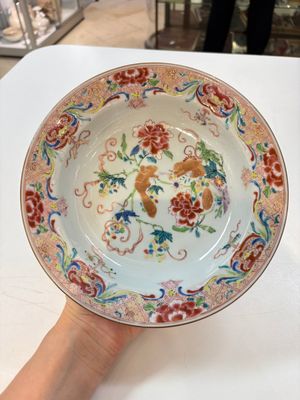 A set of 12 Chinese famille rose plates with squirrels among grapes and peonies, Qianlong — photo 19