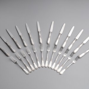 A set of 12 silver dessert forks and dessert knives, 835/000, Wolfers Frères, Brussels, 20th C. — photo 1