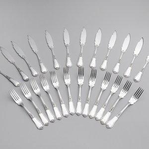 A set of 12 silver fish knives and twelve fish forks, 835/000, Wolfers Frères, Brussels, 20th C. — photo 1