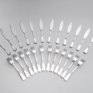 A set of 12 silver fish knives and twelve fish forks, 835/000, Wolfers Frères, Brussels, 20th C. — photo 2