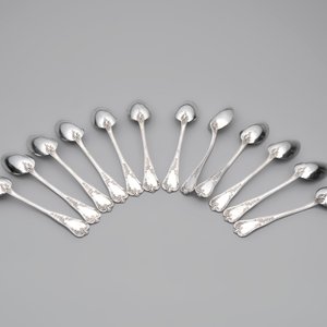 A set of 12 silver teaspoons, 800/000, 20th C. — foto 4