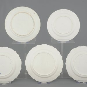 A set of 17 blue and white Tournai porcelain plates, 18/19th C. — 照片 3