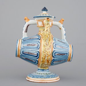 A set of 3 barrel-shaped spill or puzzle jugs, Talavera, Spain, ca. 1820 — 照片 17