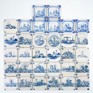 A set of 32 antique Dutch Delft blue and white tiles, 18/19th C. — 照片 1