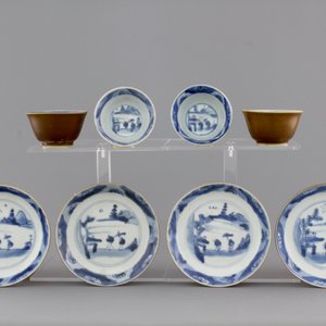 A set of 4 blue and white Chinese shipwreck porcelain cups and saucers, 18th C. — foto 2