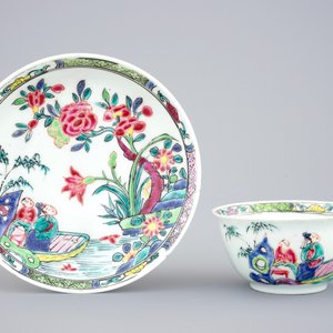 A set of 4 Chinese famille rose cups and saucers, Yongzheng/Qianlong — photo 8