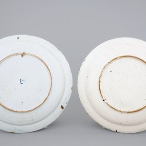 A set of 4 large Dutch Delft blue and white dishes, 18th C. — 照片 5