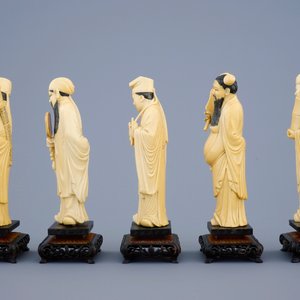A set of 5 Chinese carved ivory figures of immortals on wooden bases, 19th C. — photo 2