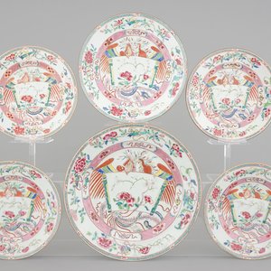 A set of 6 large Chinese famille rose export porcelain plates with phoenix with scroll design, Qianlong, 18th C. — photo 1