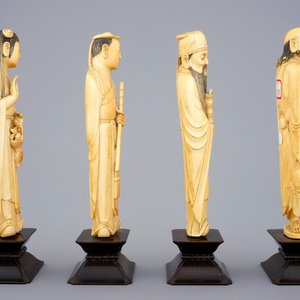 A set of 8 fine Chinese carved ivory immortals on wooden bases, 19th C. — photo 5