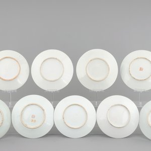 A set of 9 Chinese famille rose dishes, 19/20th C. — 照片 2