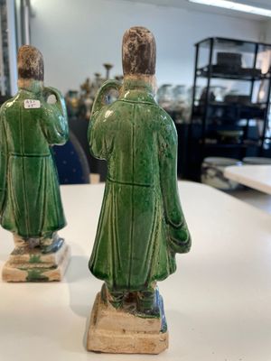 A set of Chinese sancai-glazed pottery carriers and a sedan chair, Ming — 照片 6