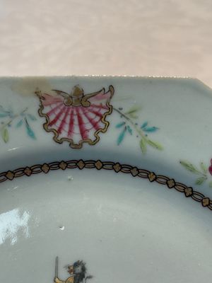 A set of five Chinese famille rose armorial plates with the arms of Simpson impaling Brydges for the English market, Qianlong, ca. 1760 — photo 24