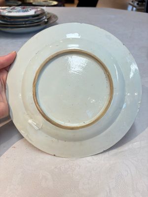 A set of five Chinese famille rose 'floral scroll painting' plates and three dishes, Qianlong — photo 16