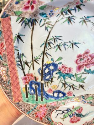 A set of five Chinese famille rose 'floral scroll painting' plates and three dishes, Qianlong — photo 8