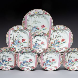 A set of five Chinese famille rose 'floral scroll painting' plates and three dishes, Qianlong — photo 1