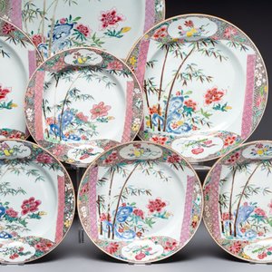 A set of five Chinese famille rose 'floral scroll painting' plates and three dishes, Qianlong — photo 5
