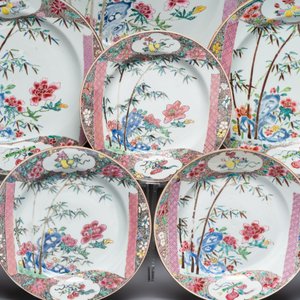 A set of five Chinese famille rose 'floral scroll painting' plates and three dishes, Qianlong — photo 6
