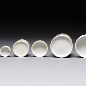 A set of five Chinese famille rose 'Wu Shuang Pu' nesting boxes and covers, 19th C. — foto 10