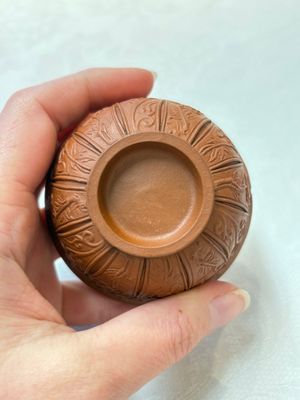A set of five Chinese Yixing stoneware cups with floral design, Kangxi — photo 24