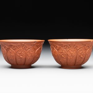 A set of five Chinese Yixing stoneware cups with floral design, Kangxi — photo 7
