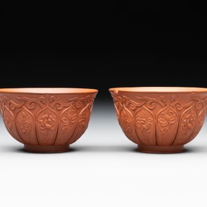 A set of five Chinese Yixing stoneware cups with floral design, Kangxi — photo 8