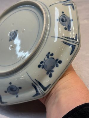 A set of five Japanese Arita blue and white octagonal tea ceremony plates with riverscape design, Edo, 18th C. — photo 18