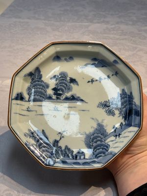 A set of five Japanese Arita blue and white octagonal tea ceremony plates with riverscape design, Edo, 18th C. — photo 19