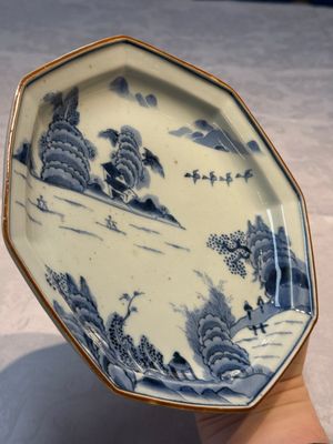A set of five Japanese Arita blue and white octagonal tea ceremony plates with riverscape design, Edo, 18th C. — photo 21