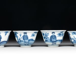 A set of four Chinese blue and white 'Sense of Smell' cups and saucers, artemisia leaf mark, Kangxi — foto 6