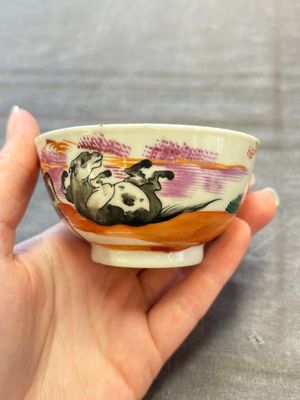 A set of four Chinese famille rose cups and saucers with horses, Qianlong — 照片 22