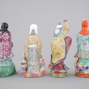 A set of four Chinese famille rose porcelain figures, 19th C. — 照片 3