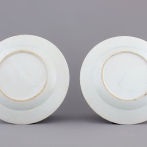 A set of four Chinese famille rose porcelain plates with birds, 18th C. — photo 5