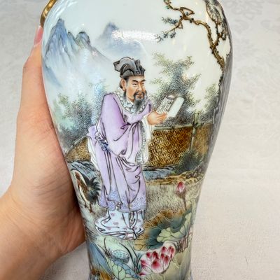 A set of four Chinese famille rose 'Yu Qiao Geng Du 漁樵耕讀' vases — photo 33