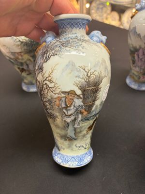 A set of four Chinese famille rose 'Yu Qiao Geng Du 漁樵耕讀' vases — photo 59
