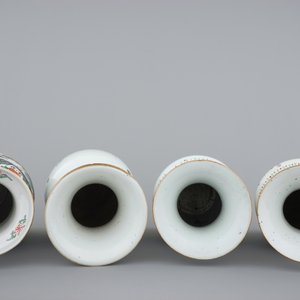 A set of four Chinese famille verte and wucai vases, 19th C. — photo 5