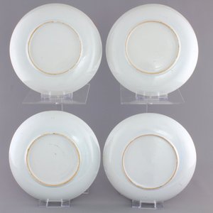 A set of four Chinese famille verte porcelain plates with flowers, Kangxi, ca. 1700 — 照片 2