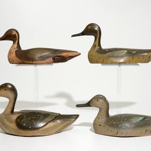 A set of four painted wood decoy ducks, 19th C. — 照片 3