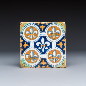 A set of four rare polychrome Dutch Delft maiolica tiles with fleur-de-lys — 照片 5