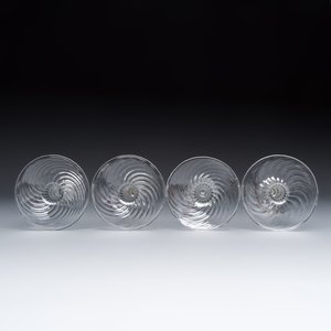 Four ribbled glass candlesticks — foto 7