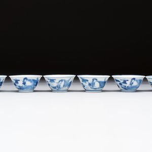 A set of six Chinese blue and white cups and saucers, Qing Yu Tang 青玉堂 and Lin Yu Tang 琳玉堂 marks, Kangxi — foto 6